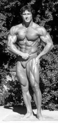 Photograph from Frank Zane's article, Blog 52 – Quick Leg & Torso Routines