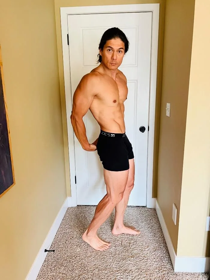 Photograph from Frank Zane's article, Joe Metzka’s Journey – Training with Frank