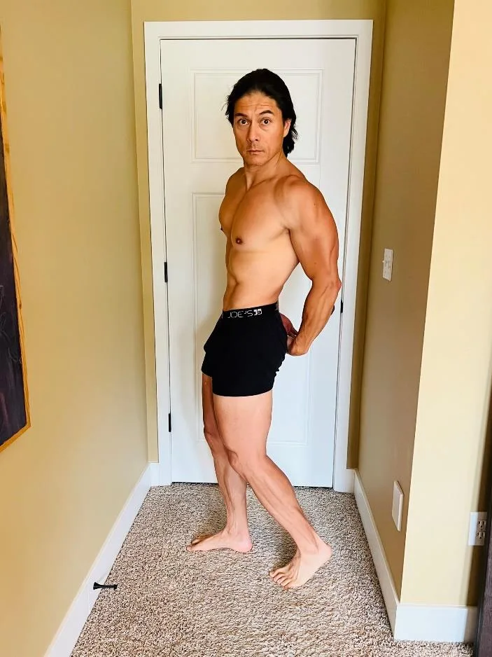 Photograph from Frank Zane's article, Joe Metzka’s Journey – Training with Frank